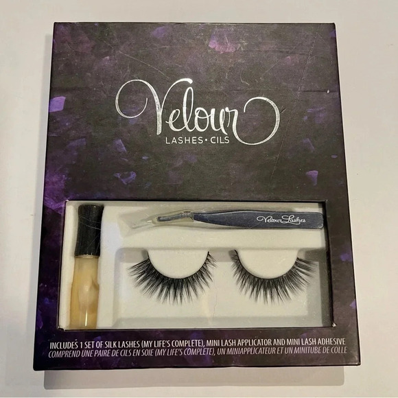 Bundle of false lashes. All new in box, never used or opened. Six pairs. - Picture 4 of 7